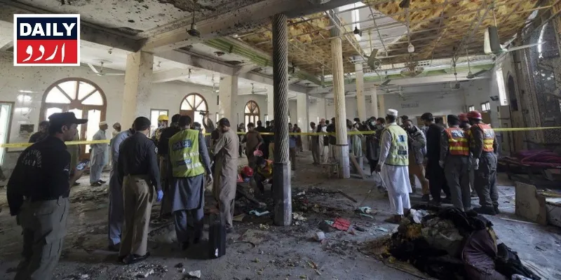 پشاور: مدرسہ جامعہ زبیریہ میں دھماکا، 10 افراد ہلاک، 112 زخمی