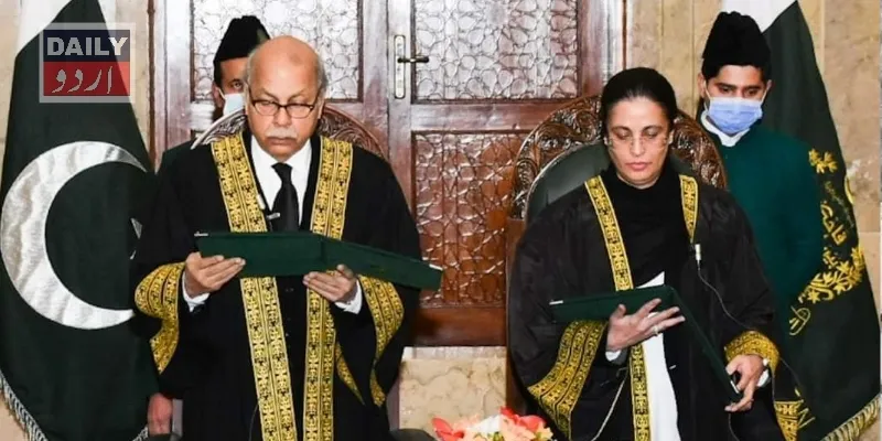 کورٹس