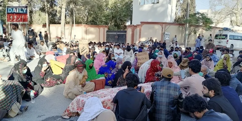 کورٹس